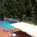 Ranieri 4*