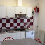 Ranieri Apartahotel