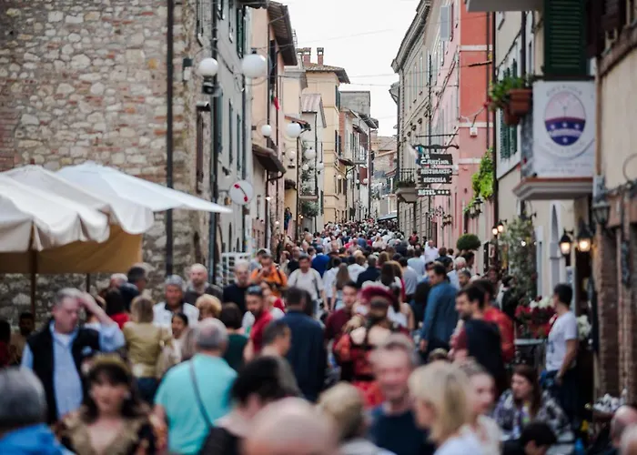 Ranieri Aparthotel 4*